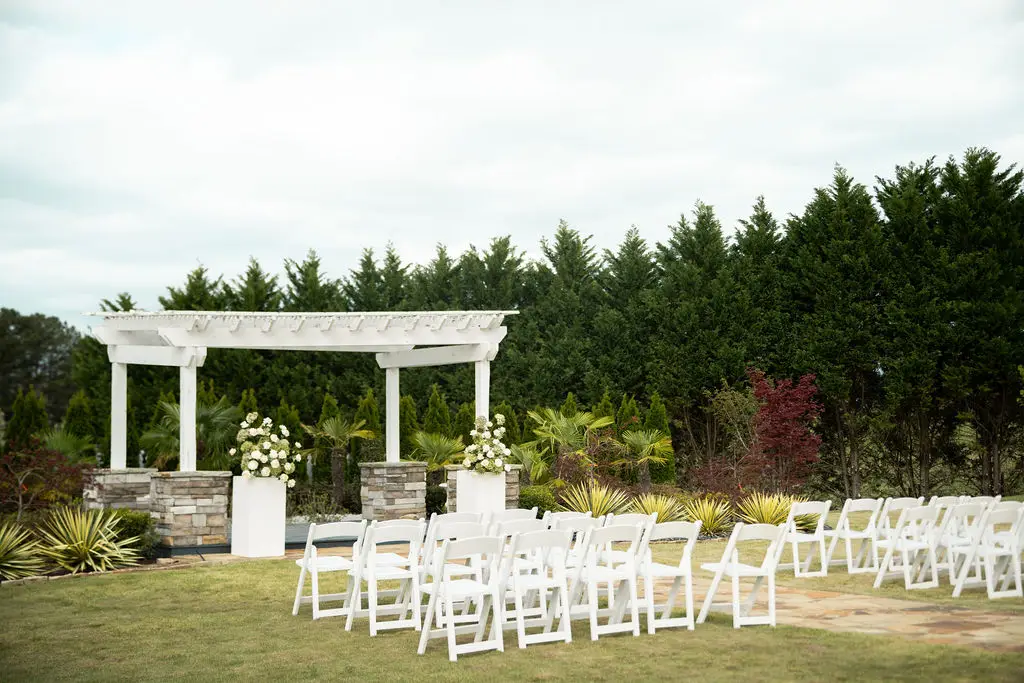 Springview Venue Outdoor wedding ceremony
